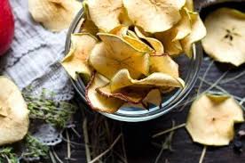 Recette Chips De Pommes Supertoinette Recette En 2020 Chips De Pomme Chips Pomme