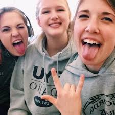 Christa Curtis (@Curtis_Christa)