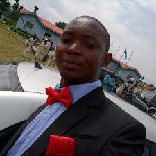 Ade Love (@joemartins50)