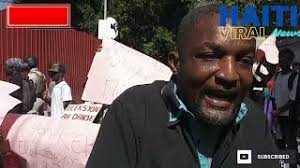 Pèp la dédouble Devan Villa Dakèy la pou mande nomination mèt Gédeon Jean  kòm konseye elekteral