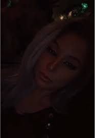 Jessica Perrin's Instagram, Twitter & Facebook