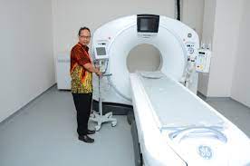 Learn how this test works, as well as its benefits and risks. Mengenal Lebih Dekat Ct Scan Dan Fungsinya Di Dunia Kesehatan Okezone Lifestyle