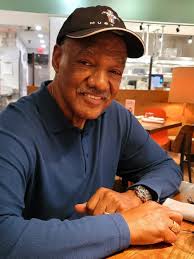 Bennie Horton's Instagram, Twitter & Facebook