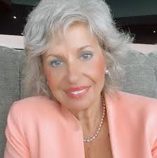 23 with the girlies🦩