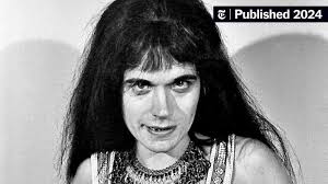 Rumi Missabu, Avant-Garde Drag Performer Who Glittered, Dies at 76