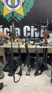 Uma operação da polícia civil do rj contra o tráfico de drogas no jacarezinho, na zona norte do rio. Ph9tjtynfnwaom
