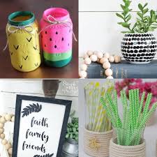 Amazing diy decor ideasis it easy to decorate a room on a budget? 21 Creative Dollar Tree Crafts For Low Budgets Craftsy Hacks
