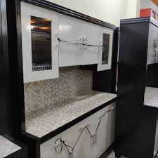 Desain dari kitchen tersebut haruslah efisien dan sudah mencangkup semua dasar fungsi dari kitchen set. 30 Contoh Kitchen Set Minimalis Beserta Kisaran Harga