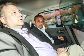 El Gobierno presentó su modelo de blíndex para los taxis y los dueños  enfurecieron