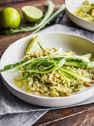 Grunes Risotto Mit Lowenzahn Pesto Rezept Kitchen Stories Rezept Risotto Rezepte Pesto Rezept