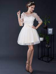 Du suchst noch das perfekte abendkleid für die kommende hochzeitssaison? Hochzeitskleid Kurze Tull Off The Shoulder Halblangen Armeln Mini Brautkleid A Line Illusion Homecoming Spitzenkleid Milanoo Com