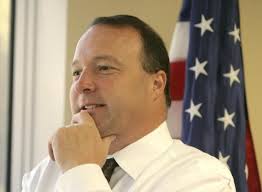 Baugh pushes for Mansoor over GOP rivals