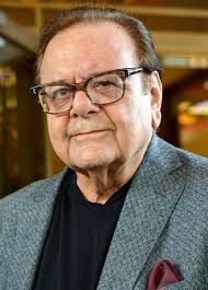 Happy Birthday to Steve Schirripa! Best known for playing Bobby Baccalieri  in The Sopranos, he was born and raised in Brooklyn. His paternal  grandparents Ilario Schirripa and Maria Capacci came from Riace,