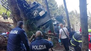 At least eight dead following cable car accident. Ze5phbuthugcim