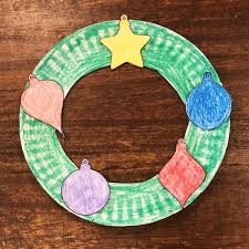 Cut santa's face from white craft paper. 12 Easy Christmas Crafts For Toddlers