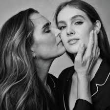 Angie Harmon's Daughter Finley Faith Is Her Mom's Mini-Me: Photos