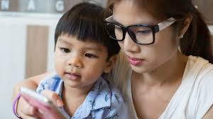 Akhirnya, urusan di dalam rumah dipercayakan kepada asisten rumah tangga dan pengasuh anak (nanny). Cara Memilih Pengasuh Anak Yang Baru Setelah Lebaran Kumparan Com