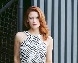 Sally Spectra The Bold And The Beautiful Glamour Courtney Hope Red Hair Freckles Bold And The Beautiful Red Hair