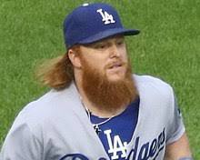 Image of Justin Turner playing baseball
