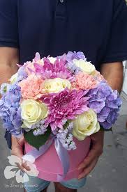 Whether you're looking to buy flowers and gifts like roses , orchids, gift baskets, bonsai trees, flowering plants or wedding bouquets, we have the highest quality blooms and the. Flower Box Mixed Flowers Pink Petals