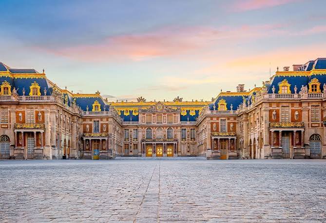 best time to visit palace of versailles