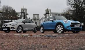 Essai Comparatif Mini Cooper 5 Portes Vs Renault Clio 4 Initiale Paris