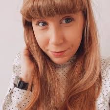 Emily Longman's Instagram, Twitter & Facebook