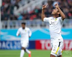 بينما لا تزال بعض جماهير ريال مدريد تعض أصابع الندم على رحيل نجم الفريق الأول كريستيانو رونالدو، ذكرت تقارير ويبدو أن ريال مدريد، اقتنع أخيرا أنه يصعب التوقيع مع نجمي باريس سان جيرمان كيليان مبابي ونيمار دا سيلفا، فضلا عن صعوبة ضم نجم. Ø£Ø®Ø¨Ø§Ø± Ø±ÙˆÙ…Ø§Ø±ÙŠÙ†Ù‡Ùˆ ÙŠØ¹Ø²Ø² Ø±Ù‚Ù…Ù‡ Ø§Ù„Ù…Ù…ÙŠØ² Ù…Ø¹ Ø§Ù„Ø§ØªØ­Ø§Ø¯ Ø´ÙˆÙˆØª