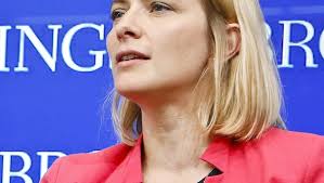 Les politiques de sécurité et relatives à la vie privée appliquées par ces sites web peuvent différer des normes utilisées par the pokémon. Celia Belin Il Y A Un Combat Identitaire Entre Deux Clans Les Trumpistes Et Les Anti Trumpistes