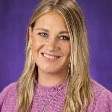 Audrey Croswell's Instagram, Twitter & Facebook