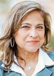 Gloria Trimble's Instagram, Twitter & Facebook