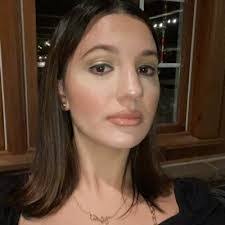 Devon Dillon's Instagram, Twitter & Facebook