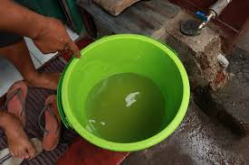 Jual air zam zam surabaya. Warga Cikutra Bandung Mengeluh Kualitas Air Pdam Bau Comberan