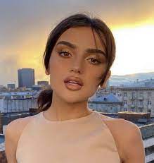 К 20 годам россиянка дина саева успела немало. Dina Saeva Foto Posle Izbieniya Avariya Na Samokate I Zdorove Sejchas