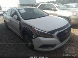 Unfortunately, hyundai hasn't revealed pricing for the sonata hybrid, so we'll have to wait a little. Hyundai Sonata Hybrid Se 2016 White 2 0l Vin Kmhe24l11ga020463 Free Car History