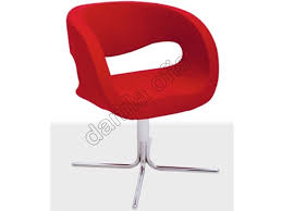 cafe koltuklari panosundaki pin
