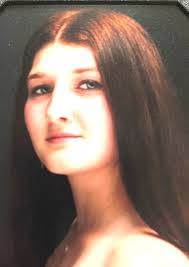 Loretta Weiss's Instagram, Twitter & Facebook