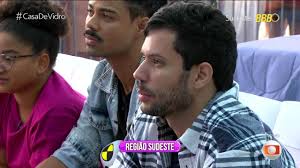 Marcel confirma ao vivo que não vai deixar a Casa de Vidro do Sudeste: 'Eu vou ficar'