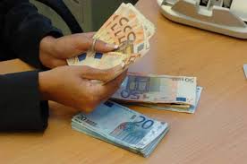 Versare contanti con bancomat è possibile, bastano pochi accorgimenti e pochi passaggi. Versamento Contanti In Banca Limite Versamenti In Contanti