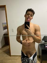 Fotos de Ryan Paiva o gêmeo dotado pelado - Foto de Penis