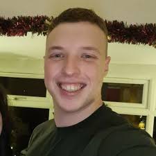 Lewis Bates (@BatesyBoy95)