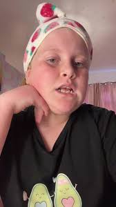 Sienna Haley's Instagram, Twitter & Facebook