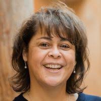 Jan Hare's Instagram, Twitter & Facebook