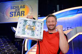 Am ende triumphiert musiker sasha in einem umkämpften matchballspiel und. Mega Battle Mit Schnappatmung Schlag Den Star Uberzeugt Mit Sehr Starken 16 4 Presseportal