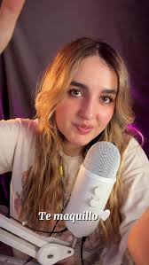 Te maquillo con productos de @flowerknows_global 🤍 los consigues en el  link de mi biografía! #asmr #makeup #flowerknows #maquillaje