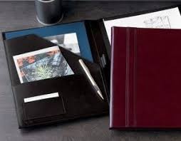 Four Things To Bring On Your Next Interview Mediajobsdaily Interview Portfolio Resume Folder Job Search Tips