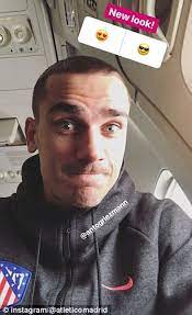 See more ideas about antoine griezmann, griezmann, soccer players. Antoine Griezmann Dons New Buzz Cut After Shaving Hair Daily Mail Online