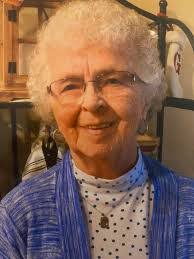 Barbara Nutt's Instagram, Twitter & Facebook