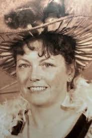 Lisa Lamphere's Instagram, Twitter & Facebook