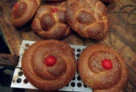 I like the highly symbolic nature of the traditions here. Orthodox Easter Why Are There Two Easters Cbbc Newsround